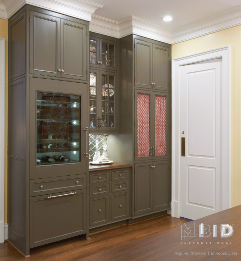 Dry bar cabinet top with fridge