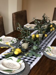 table decor for summer